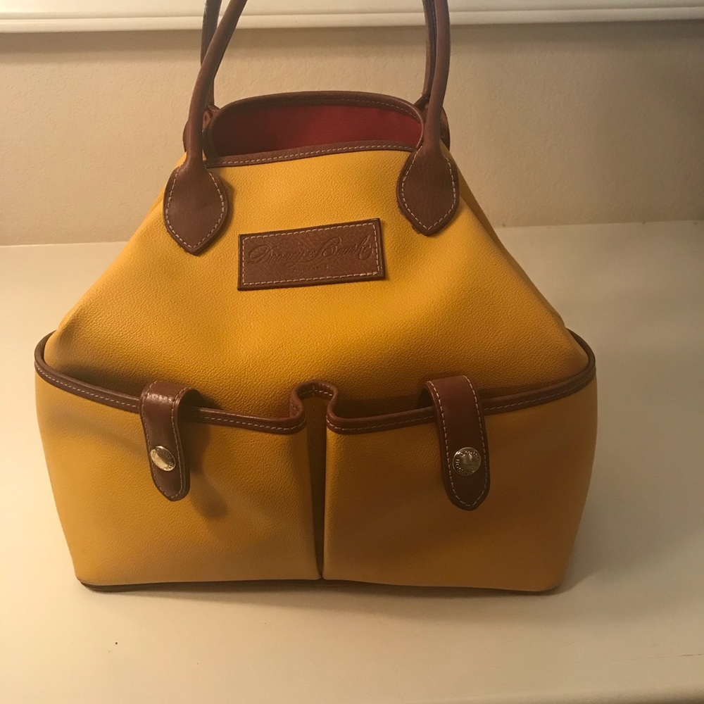 Dooney & Burke, bucket purse just in time for Spring.